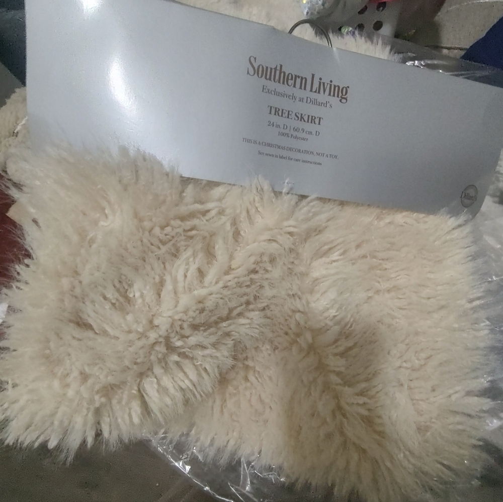 Southern Living Plush Cream Tree Skirt with one  matching  stocking